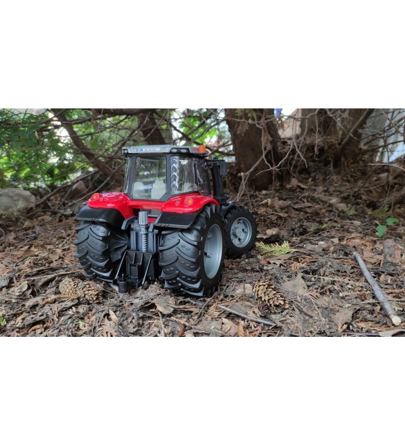 Traktor Massey Ferguson 7600 z ładowaczem czołowym TUR Bruder 03047