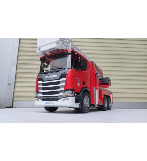 Scania Super 560R Ciężarówka Straży Pożarnej Bruder 03591