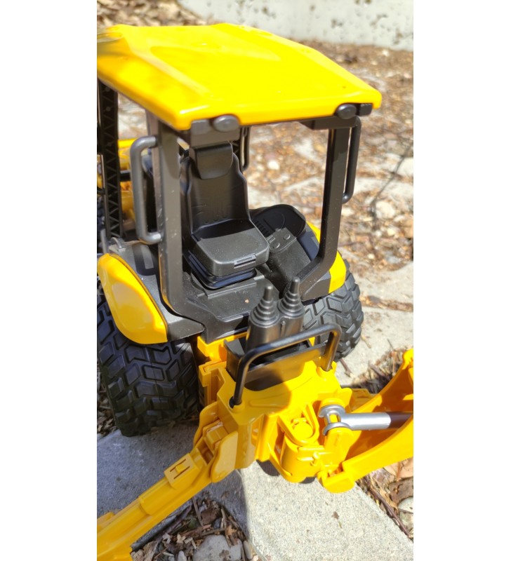 Ładowarko-koparka JCB Midi CX Bruder 02427