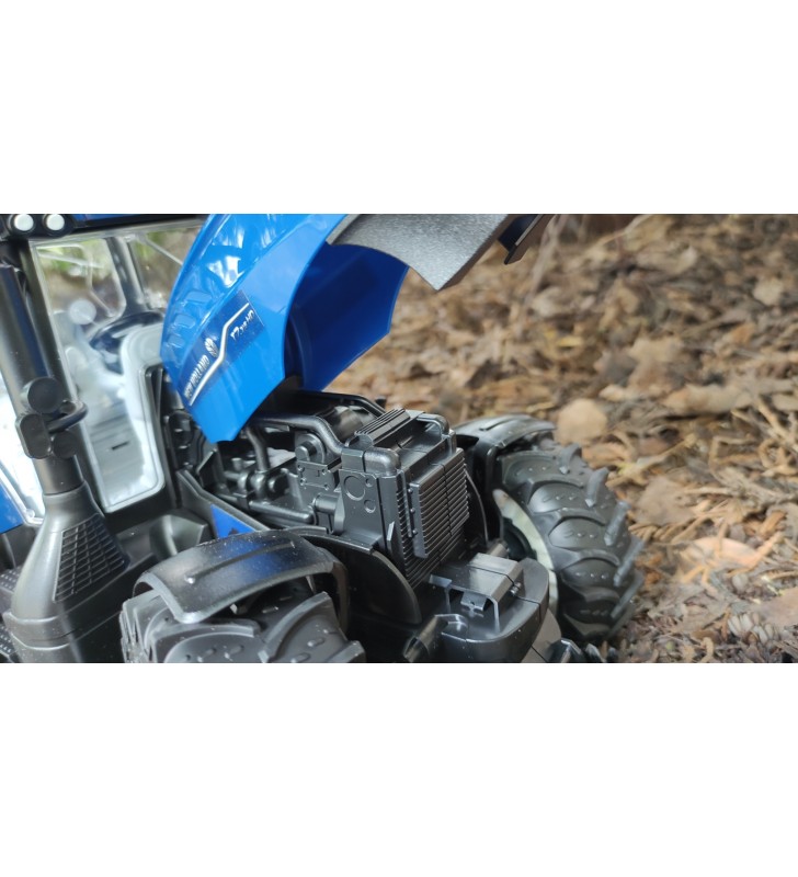 Traktor New Holland T7 z ładowaczem zdejmowane koła Bruder 03121