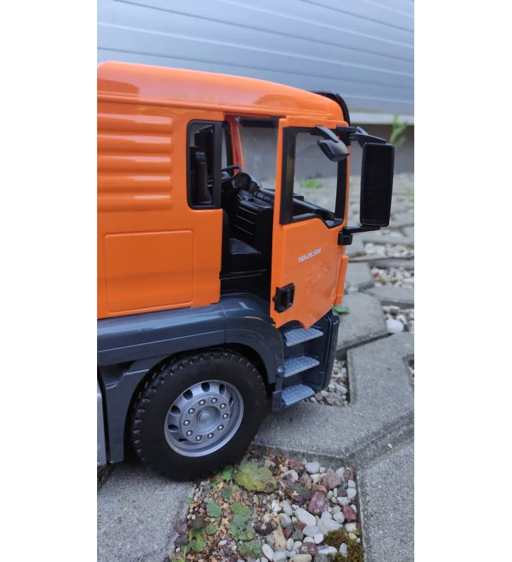 TW garage様 MAN TGS Śmieciarka z tylnym załadunkiem Bruder 03760