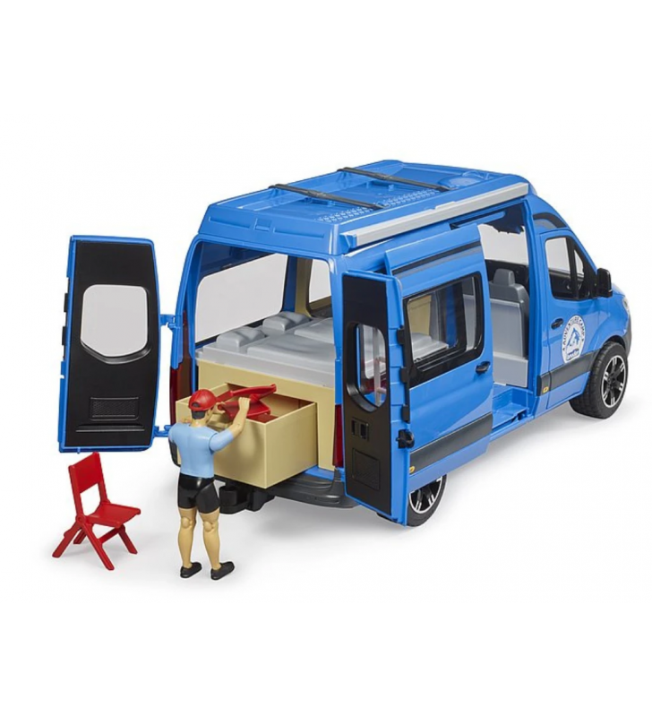 MB Sprinter Camper niebieski z figurką i akcesoriami Bruder 02684
